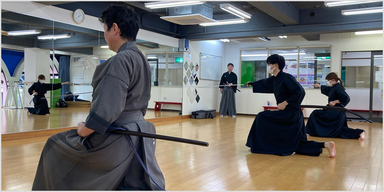 居合術 Iaijutsu（併傅：直心柳影流短刀術）教室 写真その1